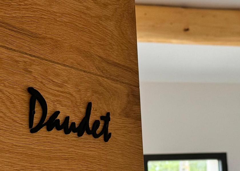 Provence - Alpes - Cote d'Azur Fontvieille facilities