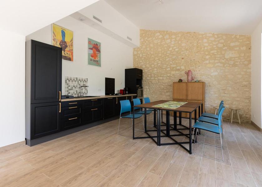 Nouvelle-Aquitaine Pauillac Public Areas