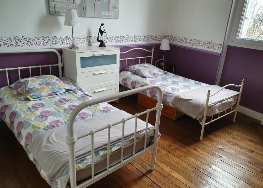 Pays de la Loire Le Mans Twin Room