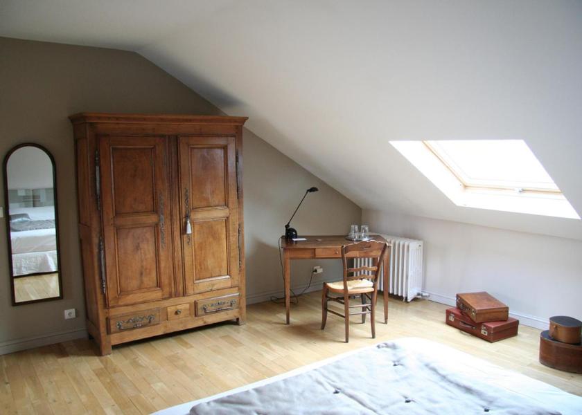 Pays de la Loire Le Mans Double Room (or Twin on request) with Private Bathroom