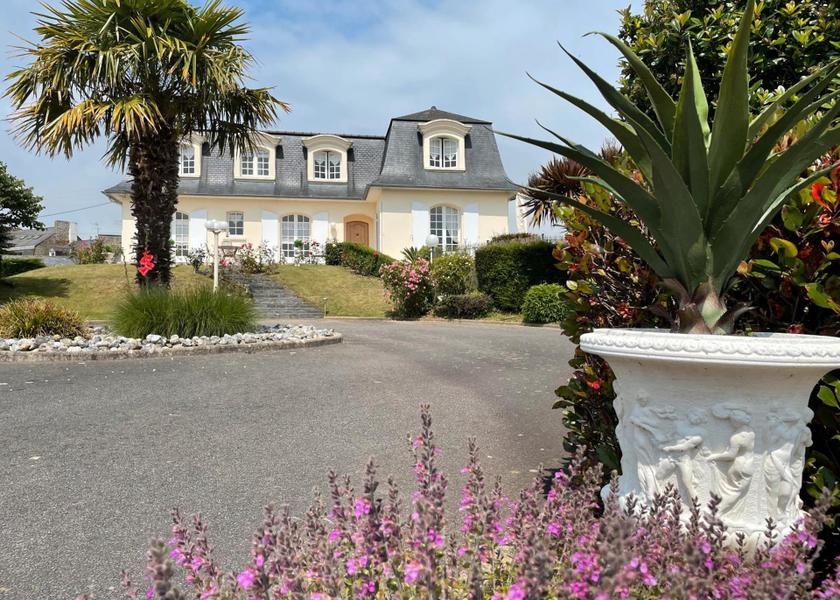 Brittany Cancale exterior view