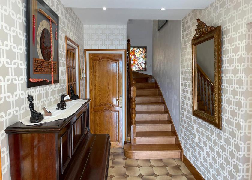 Brittany Cancale exterior view