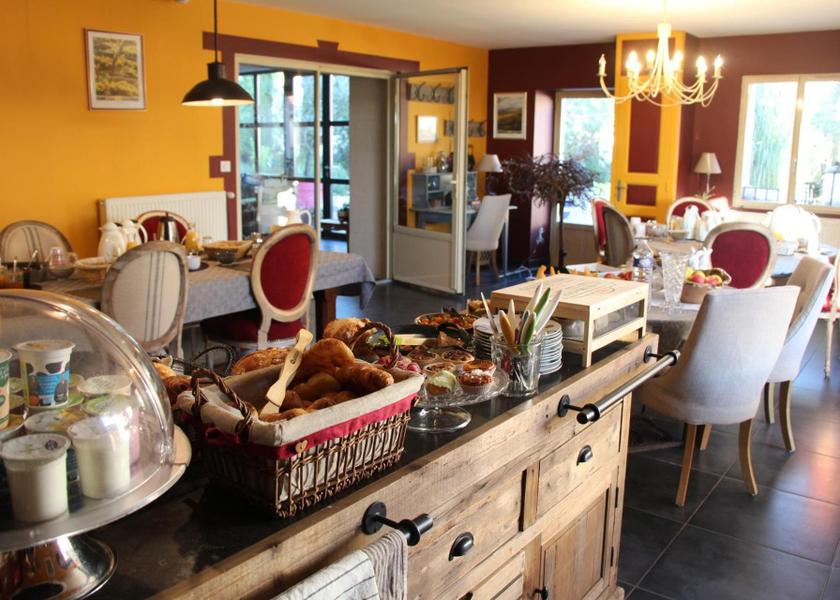 Bourgogne-Franche-Comte Beaune food and beverages