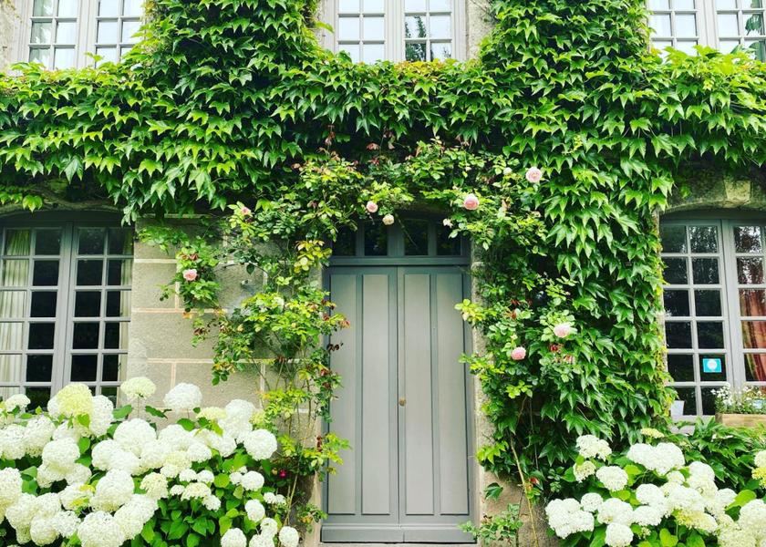 Normandy Honfleur lobby