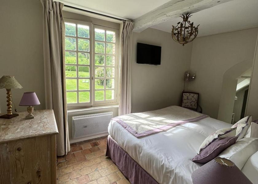 Normandy Honfleur Double Room with Private Bathroom