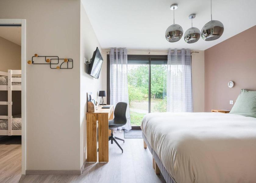 Auvergne-Rhone-Alpes Vienne Comfort Quadruple Room