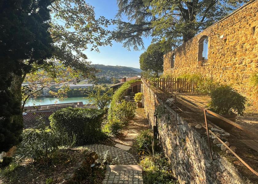 Auvergne-Rhone-Alpes Vienne 