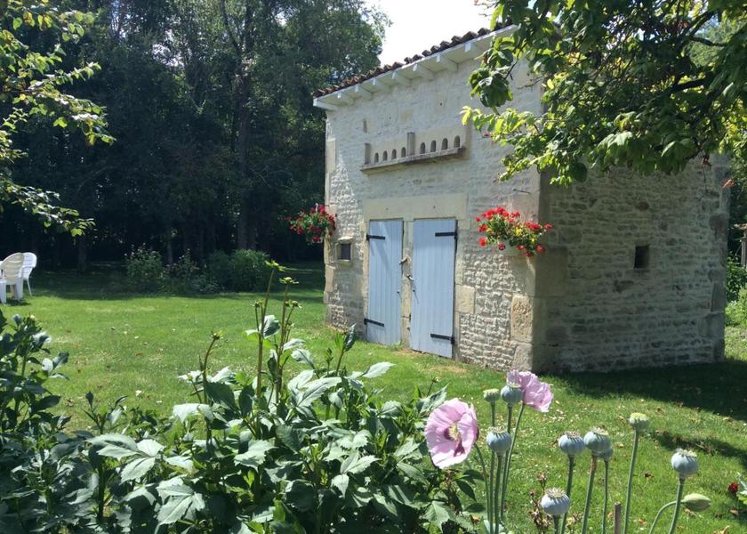 Nouvelle-Aquitaine Cognac garden