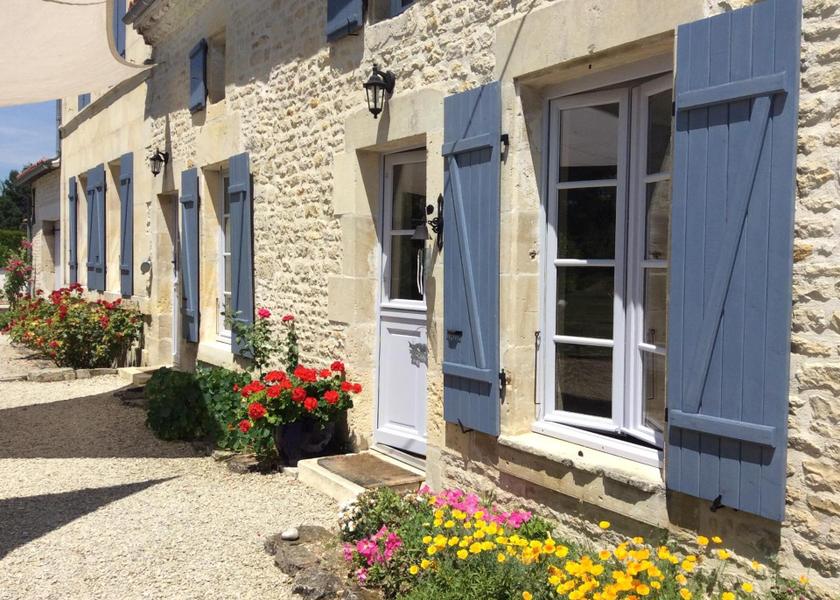 Nouvelle-Aquitaine Cognac entrance