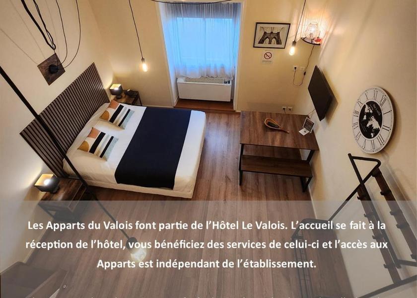 Nouvelle-Aquitaine Cognac guestroom