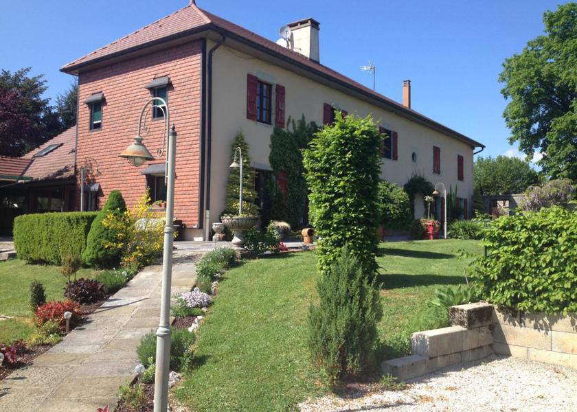 Bourgogne-Franche-Comté Besain exterior view