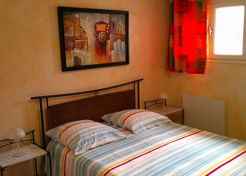 Auvergne-Rhone-Alpes Moulins Budget Double Room