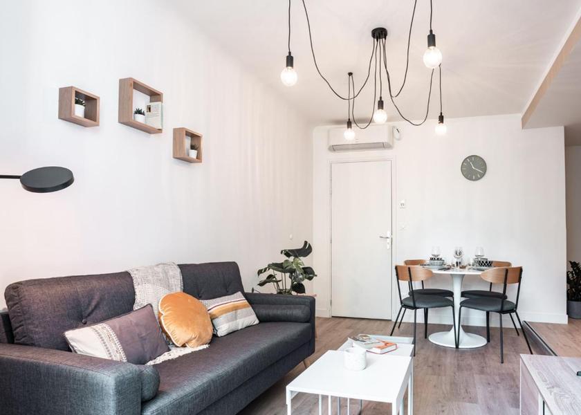 Auvergne-Rhone-Alpes Chambery shared lounge/tv area