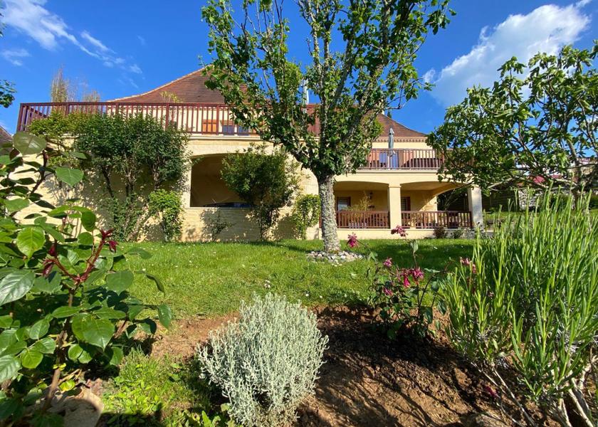 Nouvelle-Aquitaine Sarlat-la-Caneda exterior view
