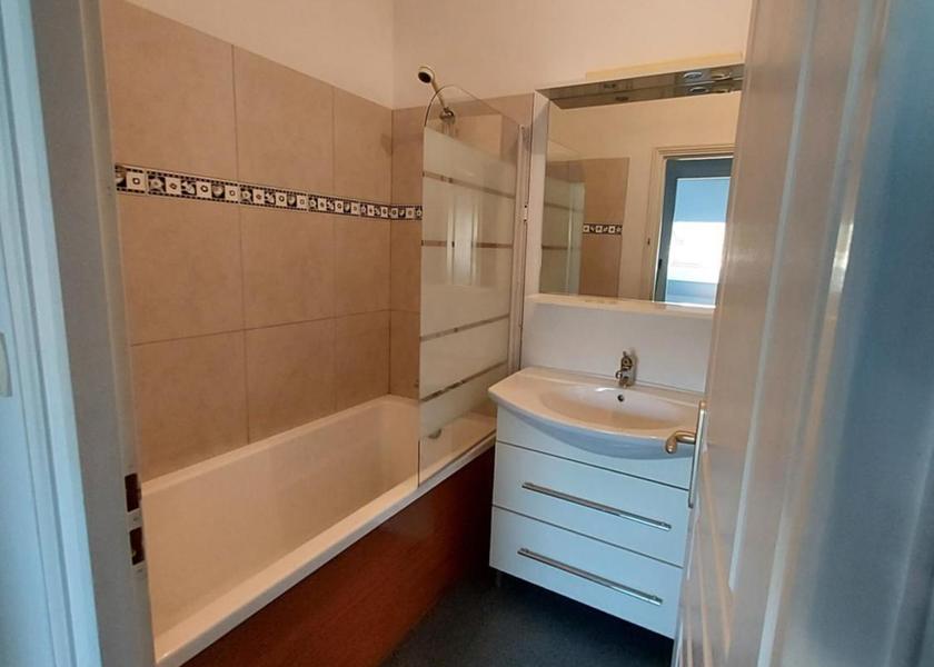 Nouvelle-Aquitaine Tulle bathroom