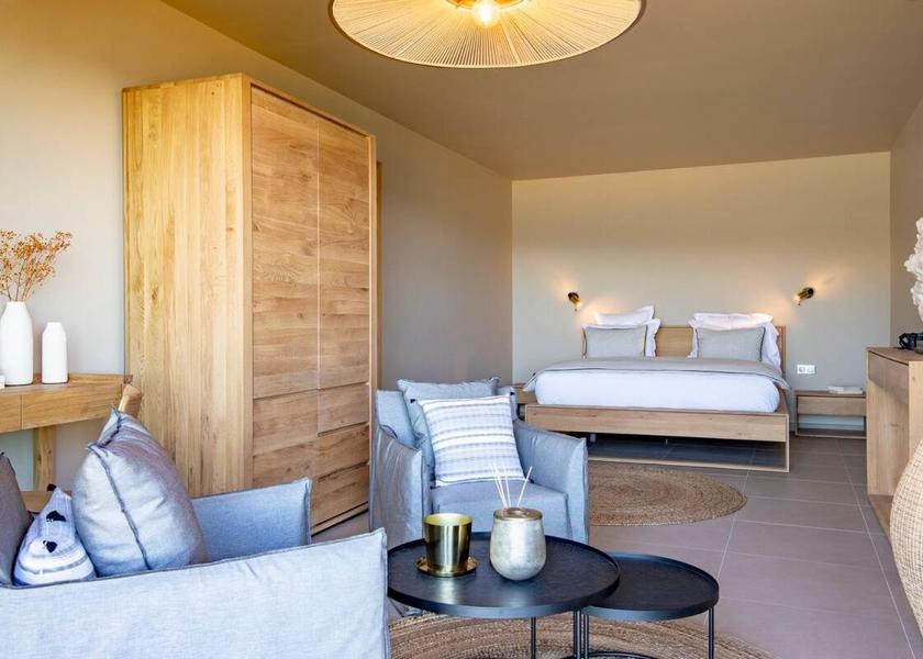Corsica Propriano Suite with Sea View