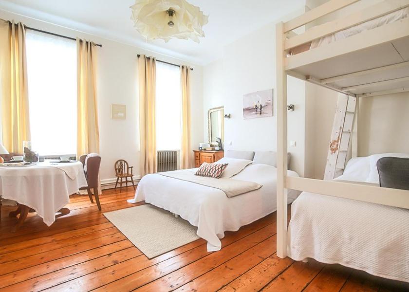Hauts-de-France Boulogne-sur-Mer Superior Queen Room