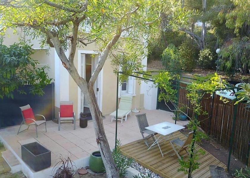 Var La Seyne-sur-Mer garden