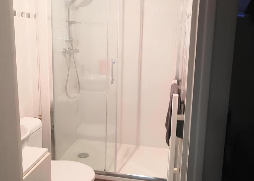 Bourgogne-Franche-Comté Marsannay-la-Cote Double Room with Private Bathroom
