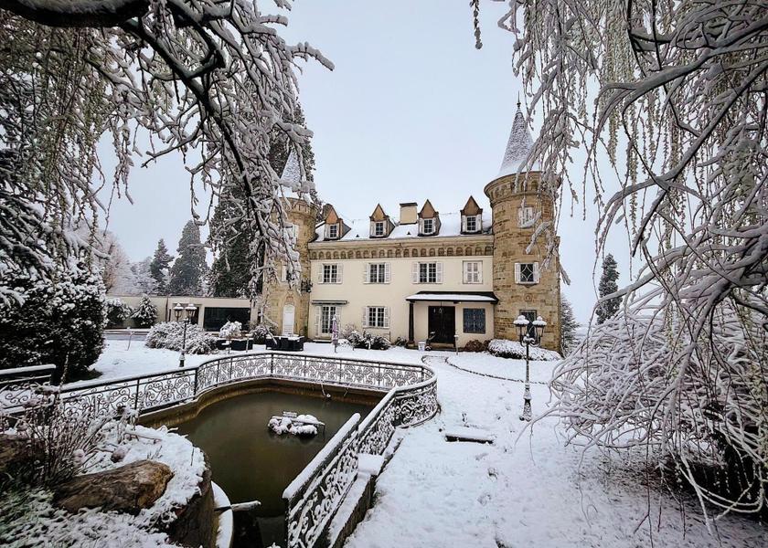 Auvergne-Rhône-Alpes Saint-Genest-Lerpt exterior view