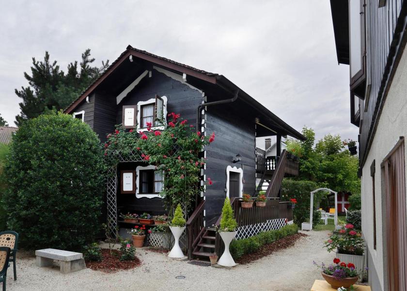 Auvergne-Rhone-Alpes Thonon-Les-Bains exterior view