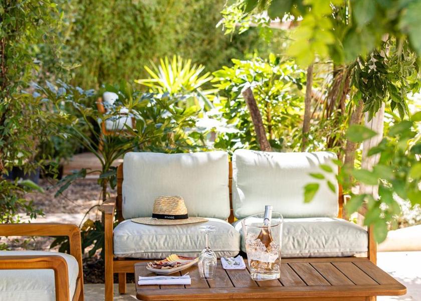 Var Saint-Tropez garden