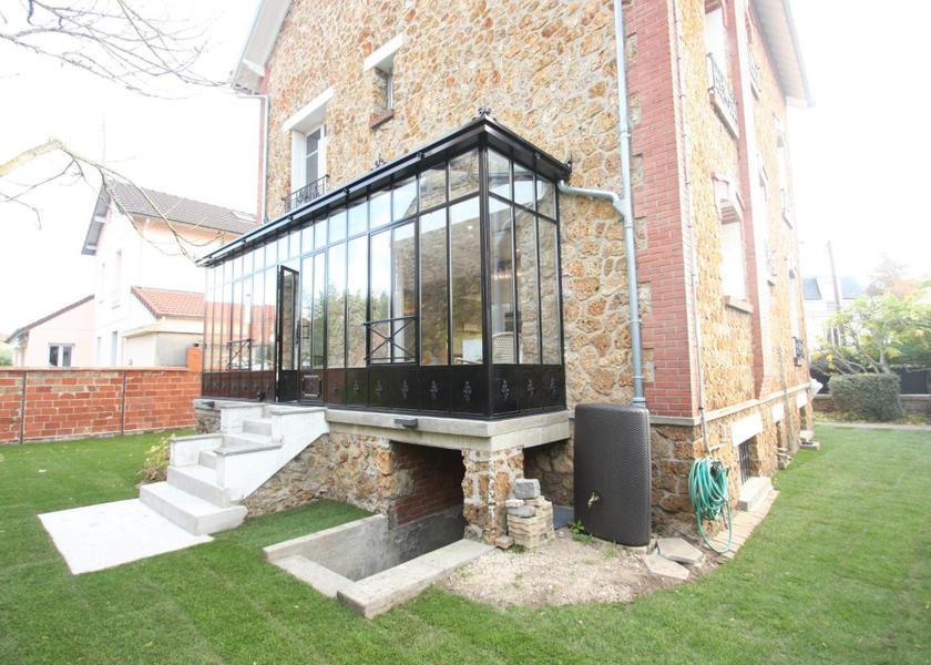 Ile-de-France Chatou view