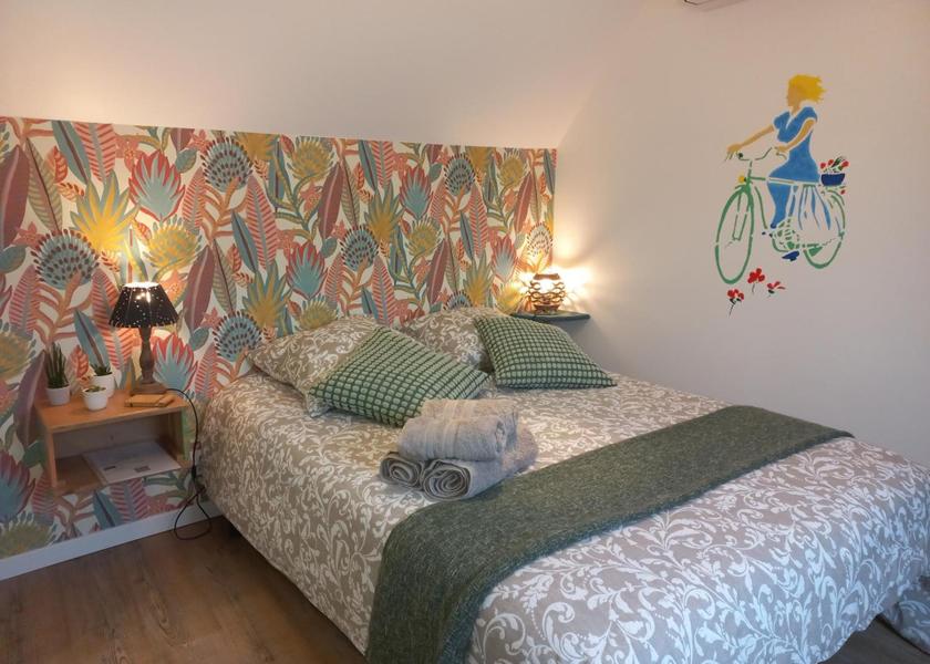 Pays de la Loire Les Ponts-de-Ce Double Room with Private Bathroom