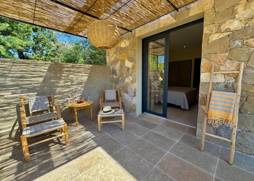 Corsica L'Ile-Rousse balcony/terrace