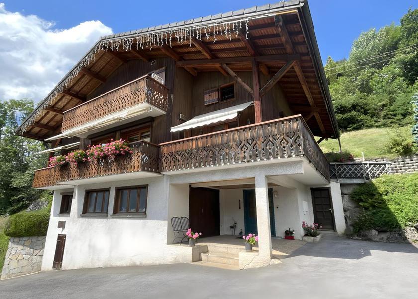 Auvergne-Rhone-Alpes Morzine exterior view