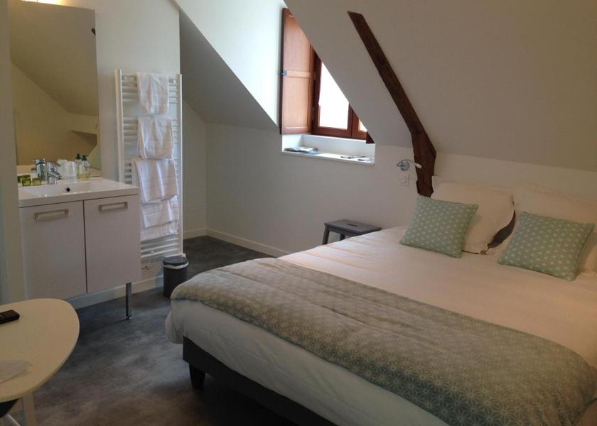 Brittany Rochefort-en-Terre 