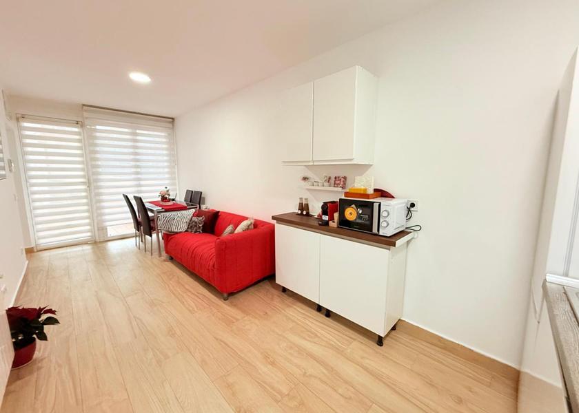 Community of Madrid Pozuelo de Alarcon shared lounge/tv area