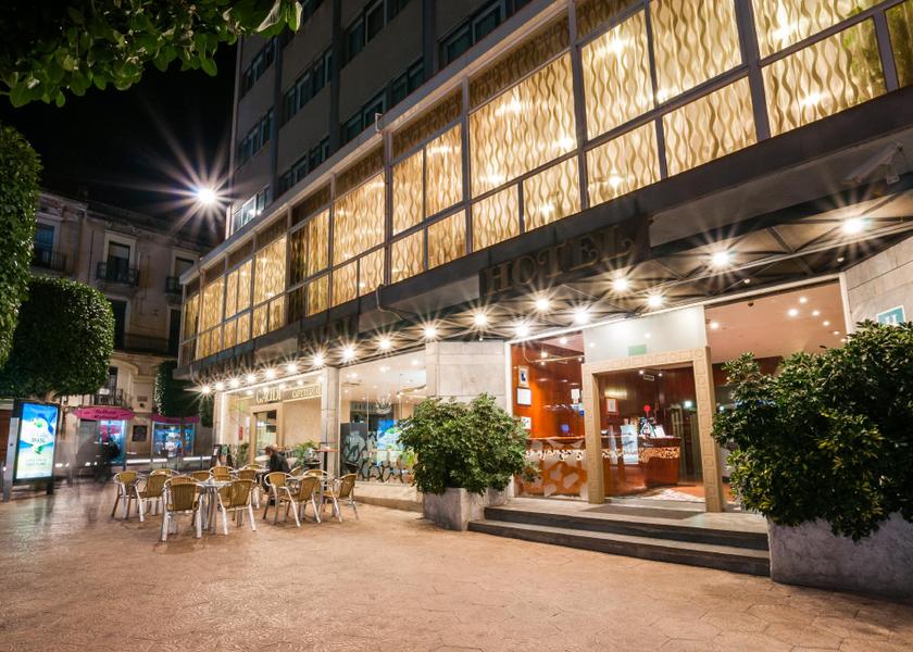 Catalonia Reus entrance