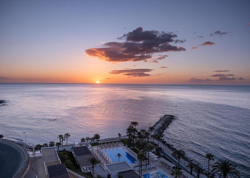 Andalusia Benalmádena swimming pool