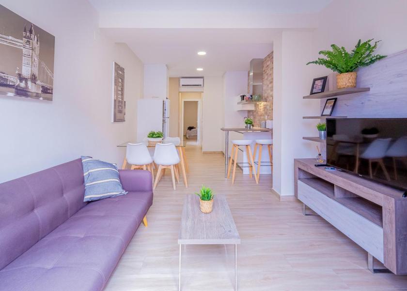 shared lounge/tv area