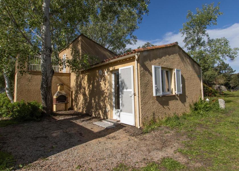 Corsica Serra-di-Ferro Hotel Exterior