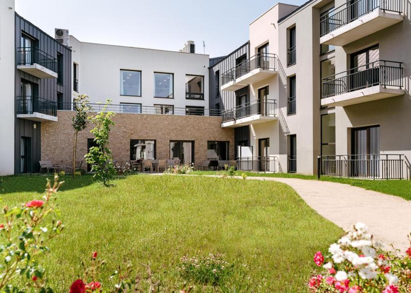 Brittany Ploërmel exterior view