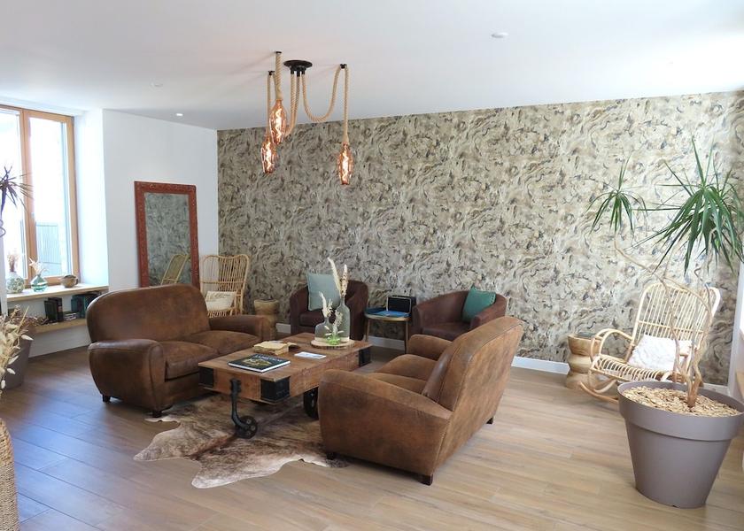 Brittany Ploërmel Lounge