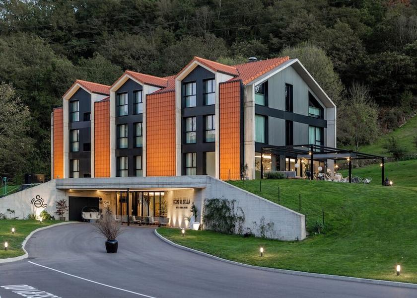 Asturias Cangas de Onis Front of property