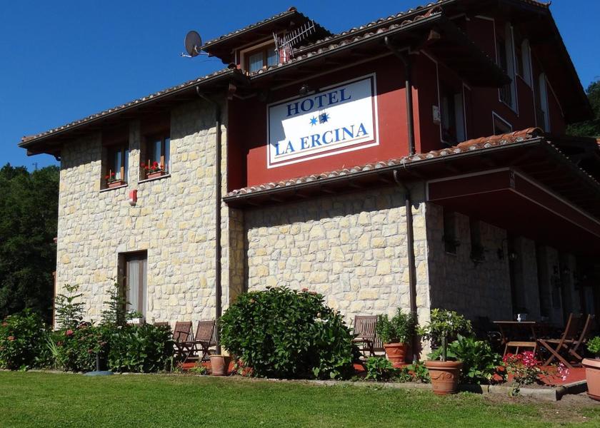 Asturias Cangas de Onis entrance