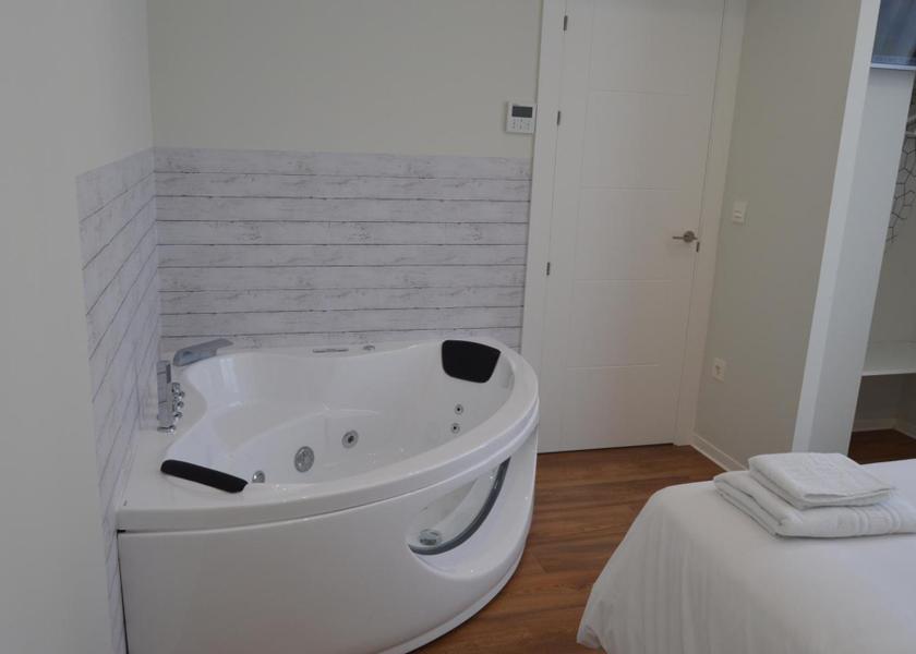 Asturias Cangas de Onis hot tub