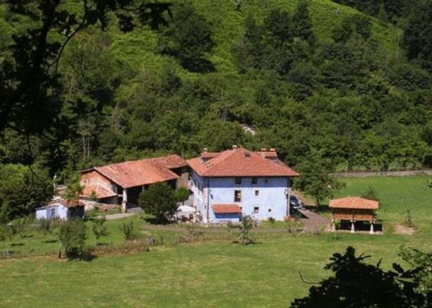 Asturias Cangas de Onis exterior view