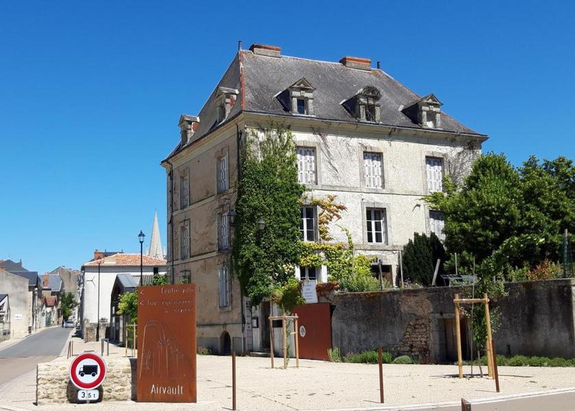 Nouvelle-Aquitaine Airvault exterior view