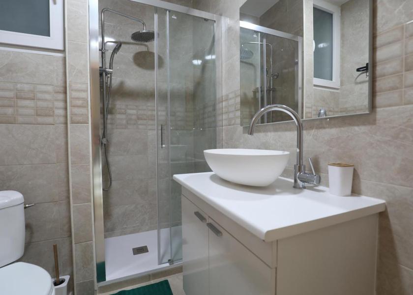 Catalonia Terrassa shower