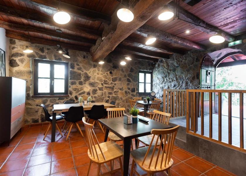 Basque Country Astigarraga shared lounge/tv area