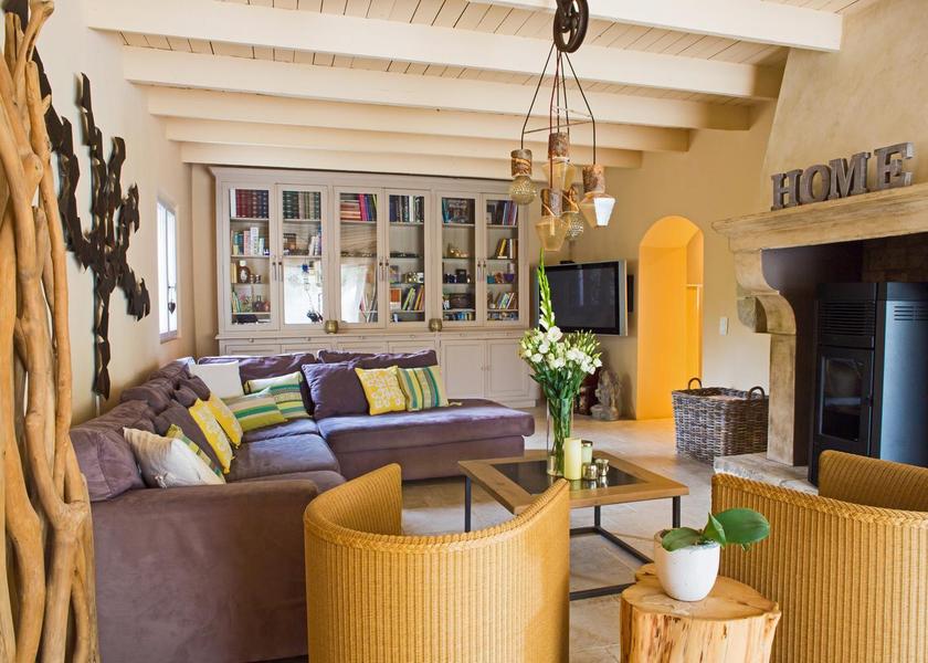 Provence-Alpes-Côte d'Azur Chateaurenard shared lounge/tv area