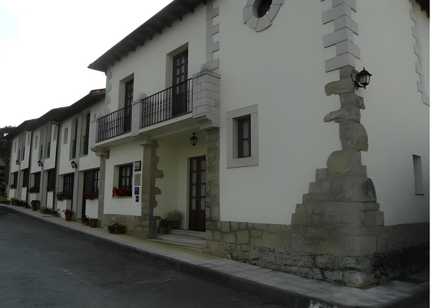 Cantabria San Vicente de la Barquera nearby attraction