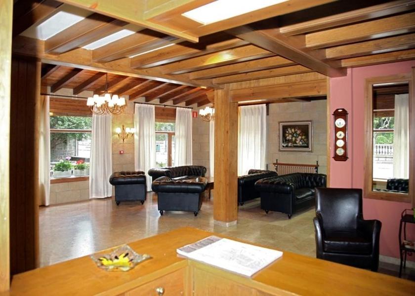 Aragon Canfranc lobby