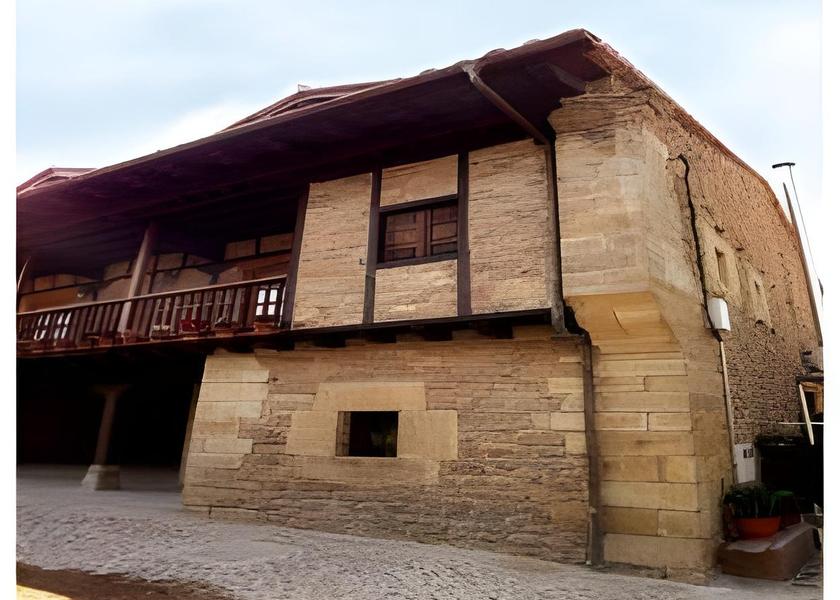 Cantabria Arenas de Iguna exterior view