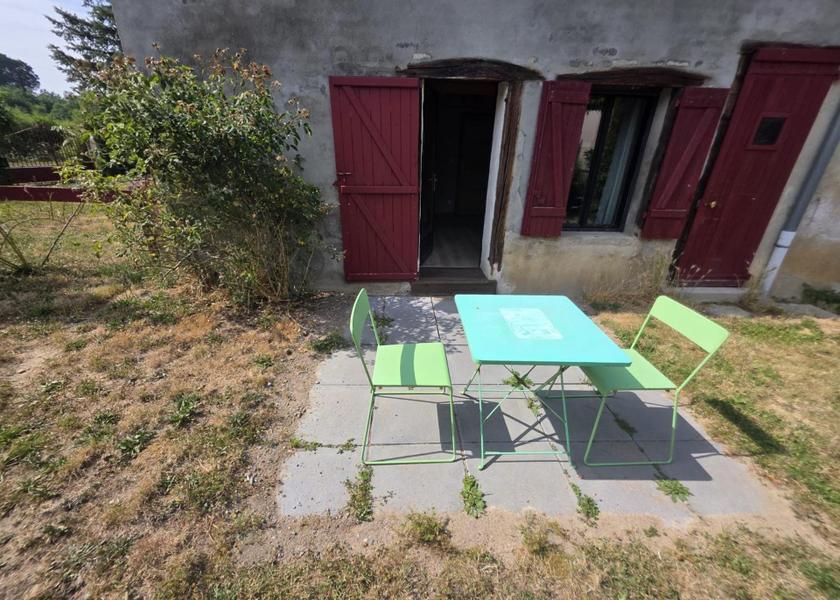 Auvergne-Rhone-Alpes Yzeure balcony/terrace